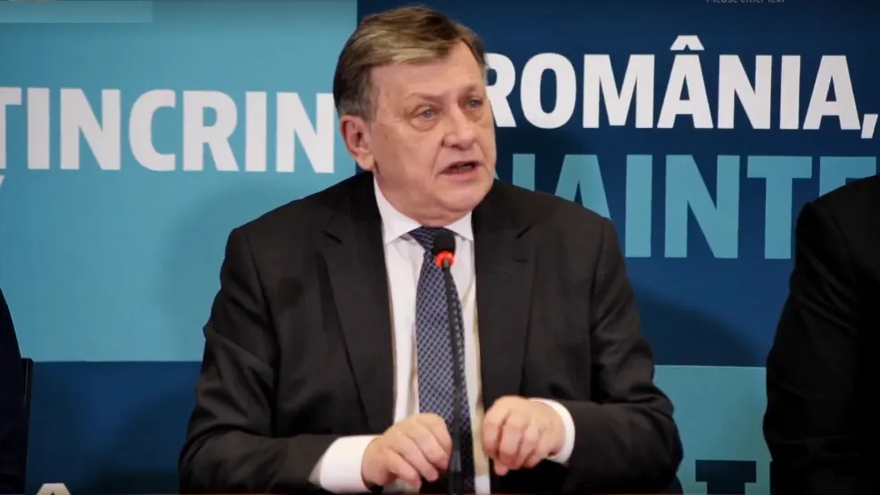 Crin Antonescu demontează scenariul unui partid suveranist pentru Nicușor Dan: „Efortul actualei puteri este să pună semnul egal între suveranism și extremism”
