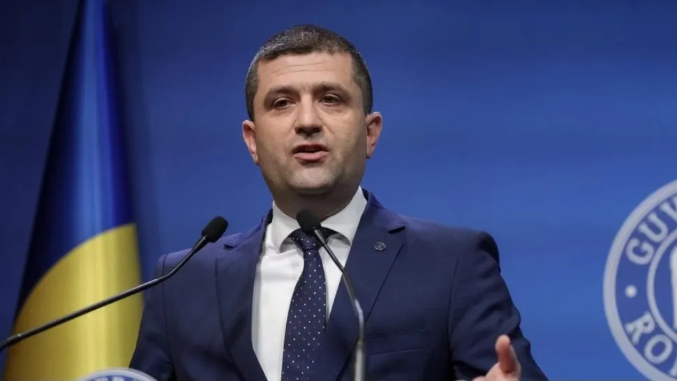 Ministrul apărării naţionale, Radu Miruţă, şi şeful Statului Major al Apărării, generalul Gheorghiţă Vlad, fac parte din delegaţia României la Summitul NATO