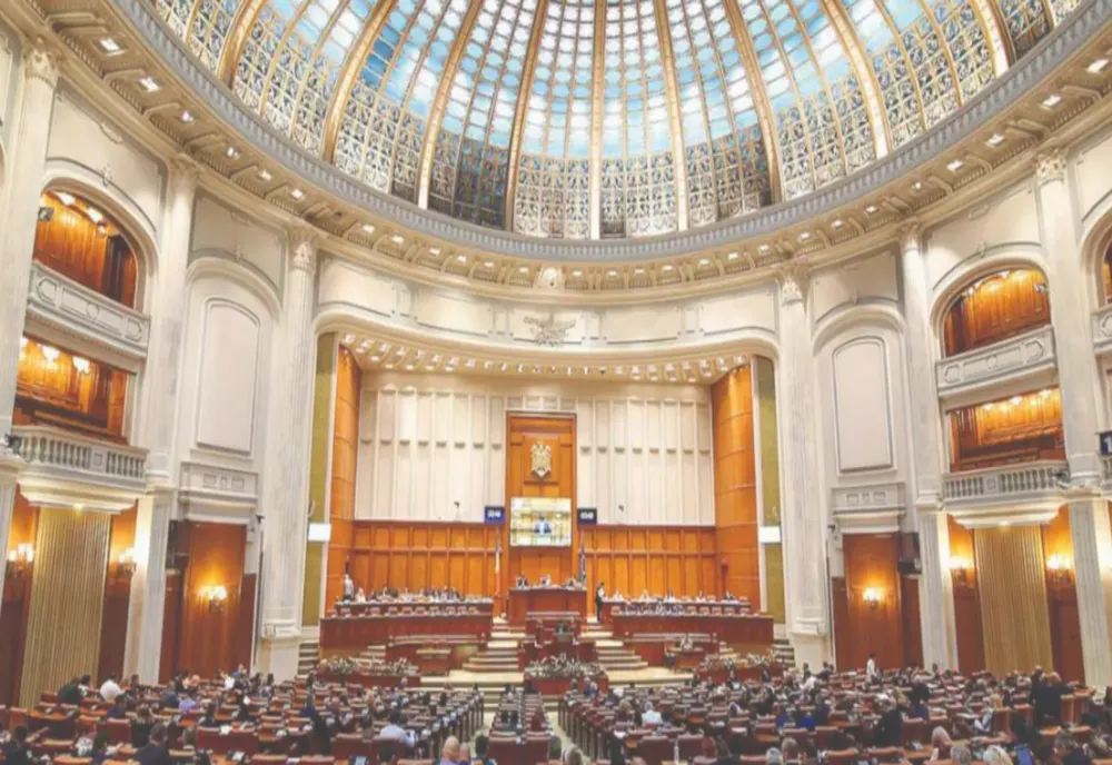 Mai mulţi deputaţi ai USR PLUS au depus o iniţiativă legislativă pentru transparenţă decizională. Ce presupune proiectul