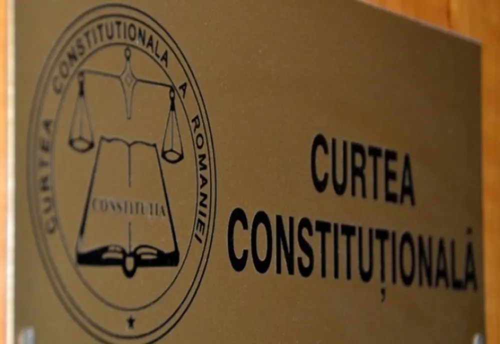 USR strânge semnăturile necesare pentru a ataca la Curtea Constituţională iniţiativa legislativă a PSD