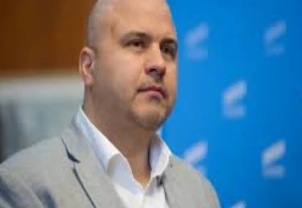 Emanuel Ungureanu vrea măsuri mai dure pentru nevaccinați: Dacă refuzi vaccinul, atunci când ajungi la spital, plătește!