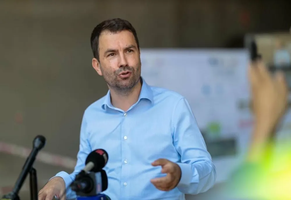 Cătălin Drulă dă replica PNL: Bode a ieșit astăzi cu fumigene penibile
