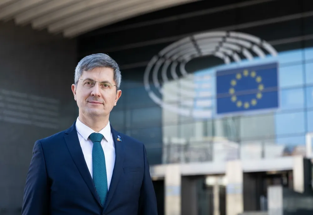 EUROPARLAMENTARUL DAN BARNA A DISCUTAT CU COMISARUL EUROPEAN STEPHANE SEJOURNE DESPRE INDUSTRIA HIGH-TECH DIN ROMÂNIA