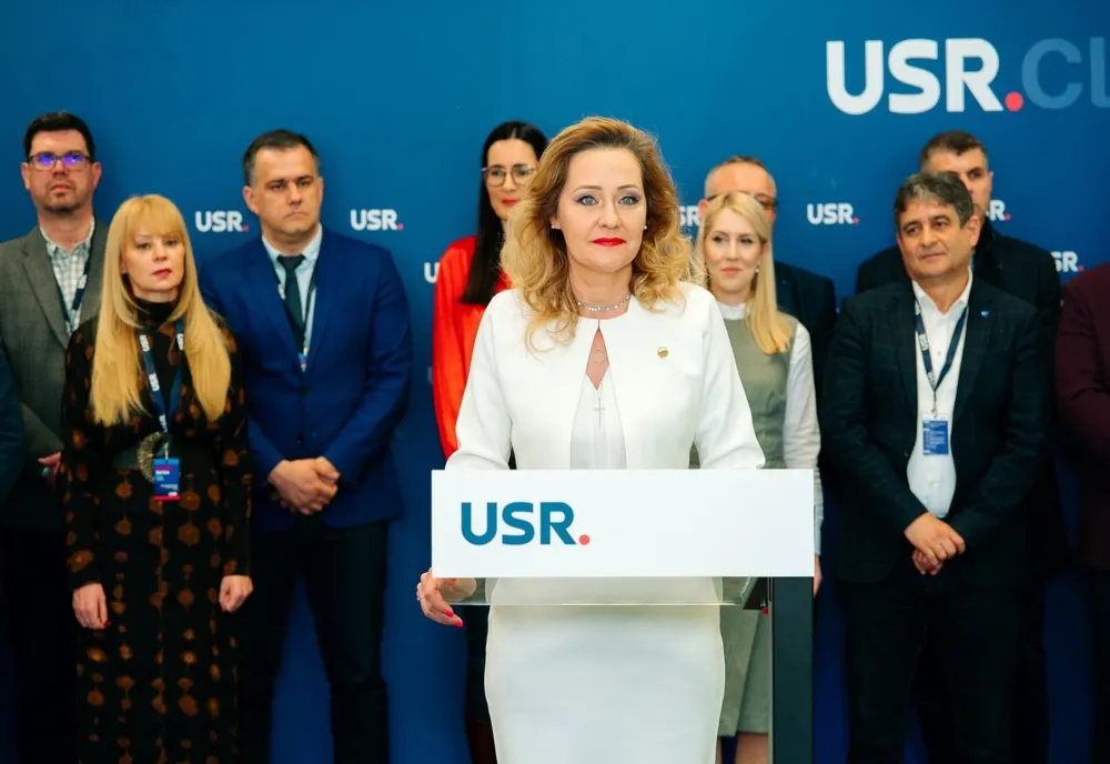 ELENA LASCONI: NICIODATĂ ÎN ISTORIA RECENTĂ A ROMÂNIEI NU AM AVUT UN MINISTRU PSD ATÂT DE NEPĂSĂTOR FAŢĂ DE NEVOILE PACIENŢILOR