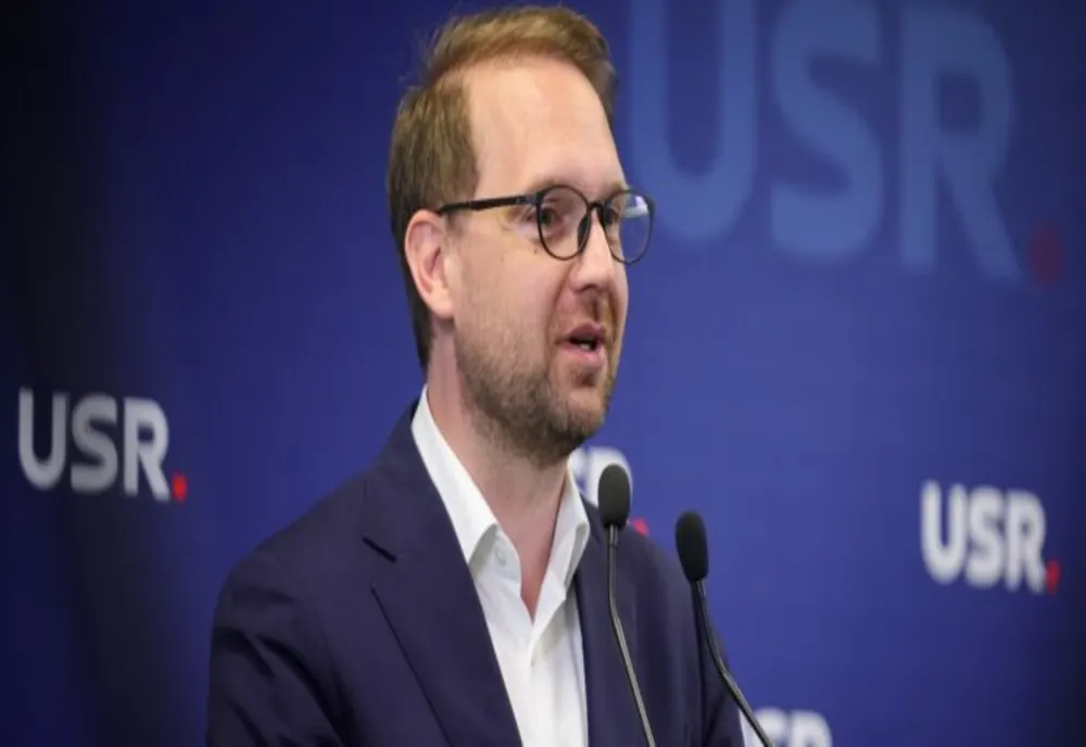 „NU ESTE UN MARIAJ DIN IUBIRE” – LIDERUL USR DESPRE SITUAȚIA COALIȚIEI DE GUVERNARE