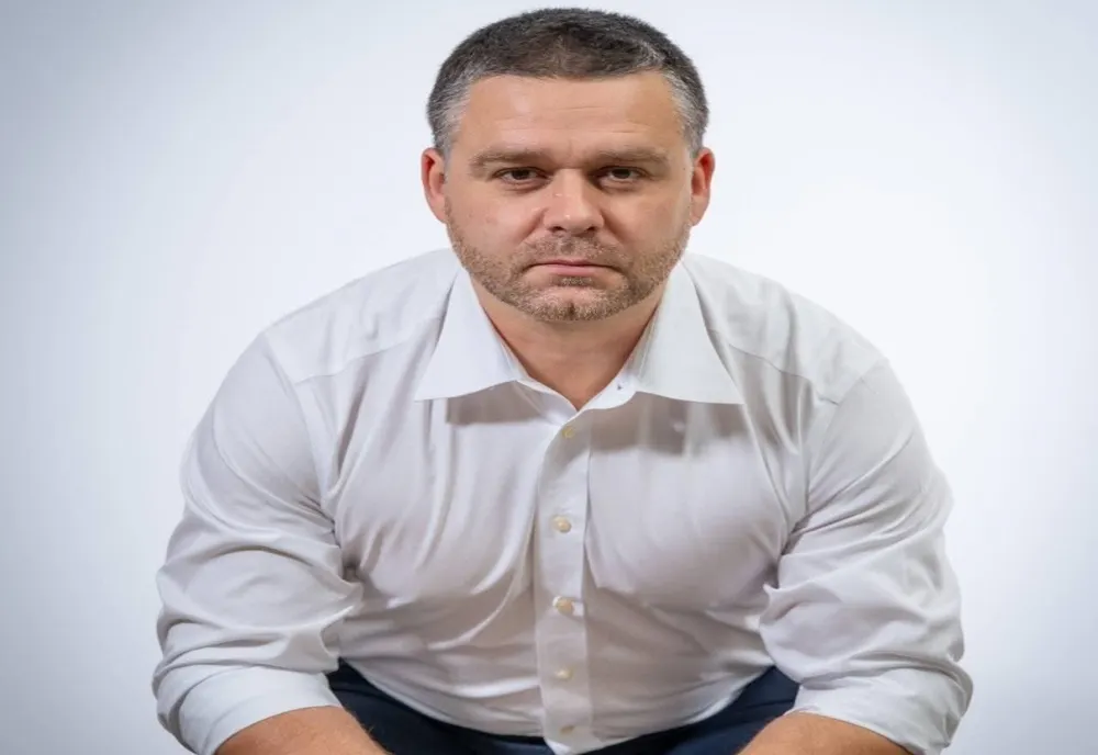 Ciprian Ciucu propune o dezbatere cu primii cinci candidați din sondaje: „Haideți ca, în sfârșit, să vorbim și despre viziuni și proiecte”