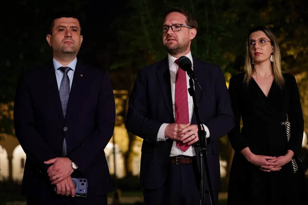 USR a decis să nu voteze guvernul Veștea: "Ar genera costuri suplimentare pentru buget"