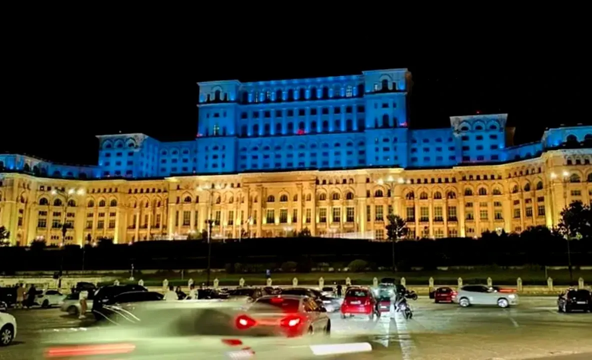 Palatul Parlamentului va fi iluminat în culorile Ucrainei. România marchează Ziua Independenței Ucrainei
