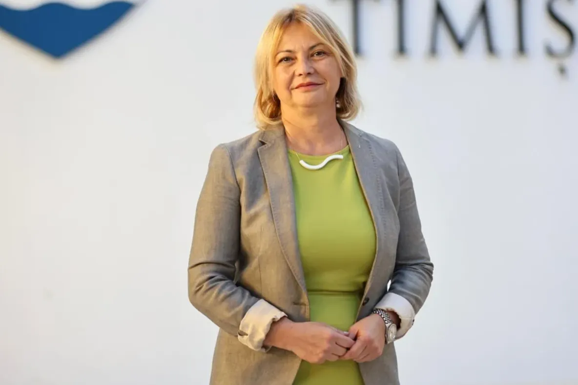 Fosta prefectă USR de Timiș, adusă la audieri după ce și-a petrecut noaptea în arest. Cornelia Micicoi susține că dosarul este politic