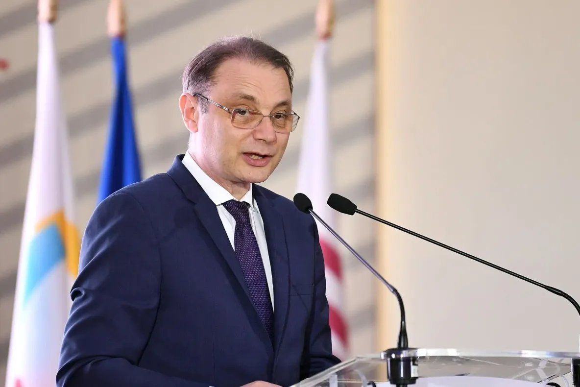 Premierul desemnat Luca Niculescu: „Sunt deschis la discuții și respect ideile bune, indiferent de unde vin”
