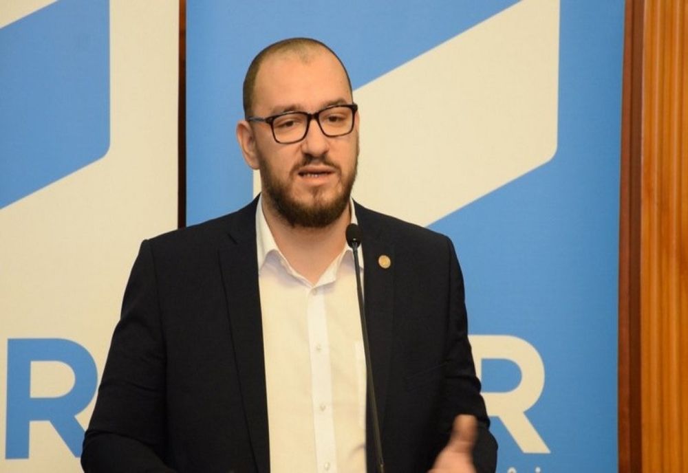 Silviu Dehelean: "Baronii locali ai PSD au dat contracte de sute de mii de euro clientelei politice" 