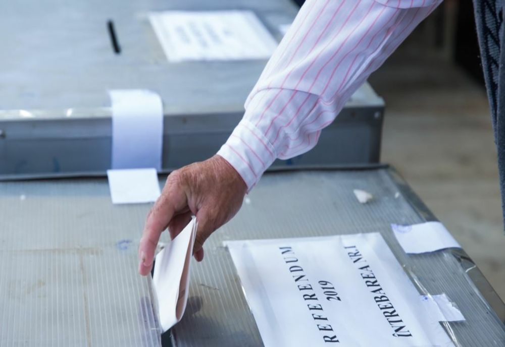 AEP: Legislaţia în vigoare nu permite organizarea unui referendum local la aceeaşi dată cu alegerile pentru Senat şi Camera Deputaţilor