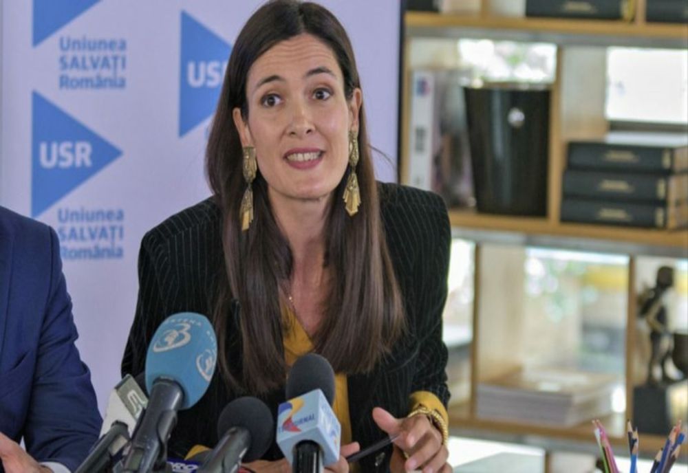 Clotilde Armand își susține colegii din USR: ”Voi continua lupta mea pentru eliminarea pensiilor speciale ale aleșilor locali”