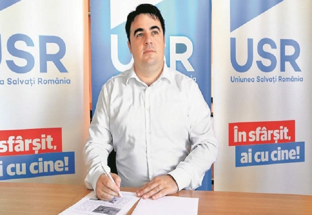 Europarlamentarul Vlad Botoş renunță la preşedintia USR Arad