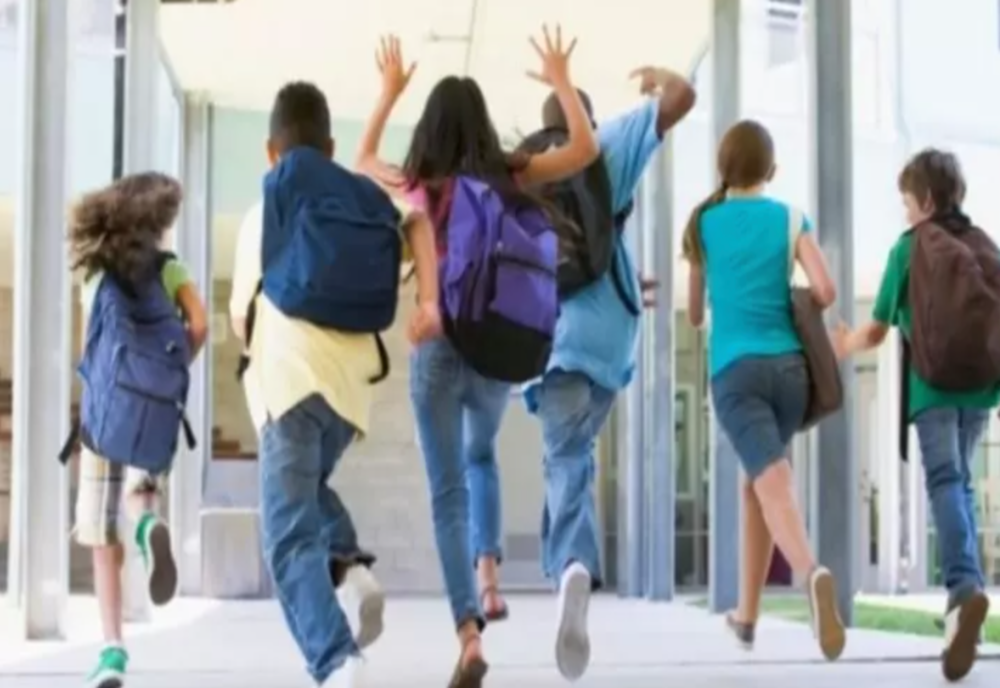 Prefectul Alin Stoica, la finalul CMBSU: De mâine, toți elevii din București se pot întoarce la școală