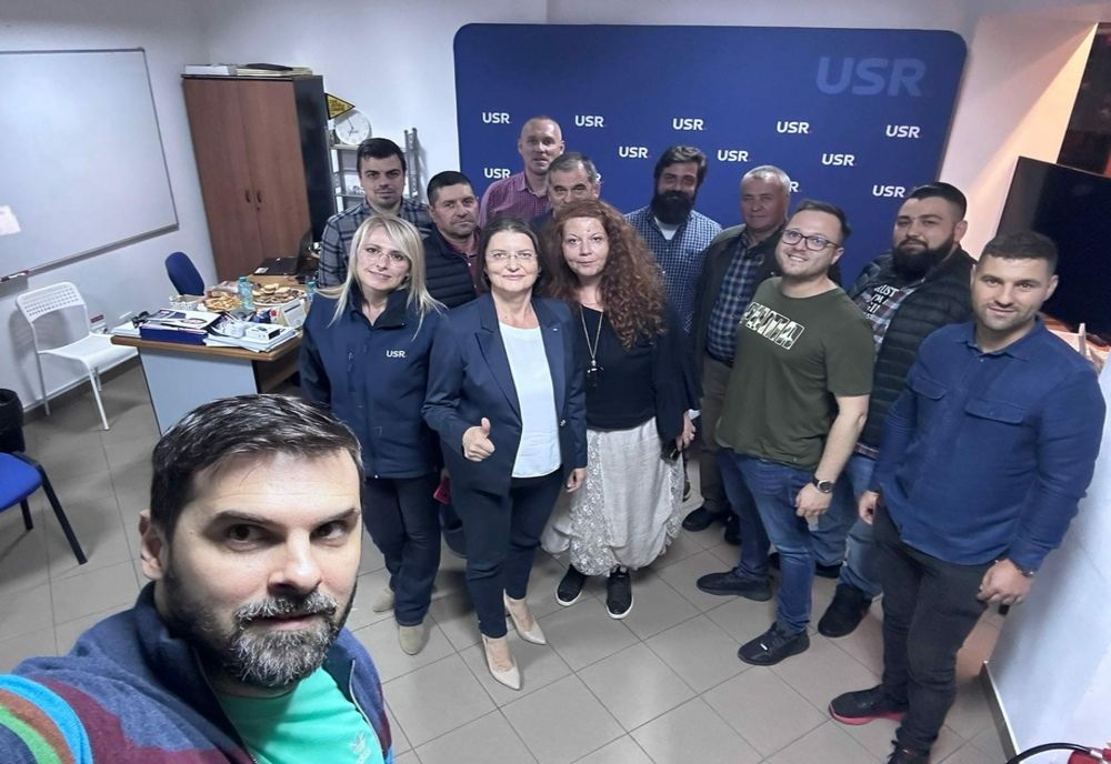 Corina Atanasiu şi-a lansat candidatura pentru un loc pe listele USR la alegerile europarlamentare: ”Europa competentă. Tranziţia digitală şi verde prin oameni educaţi”