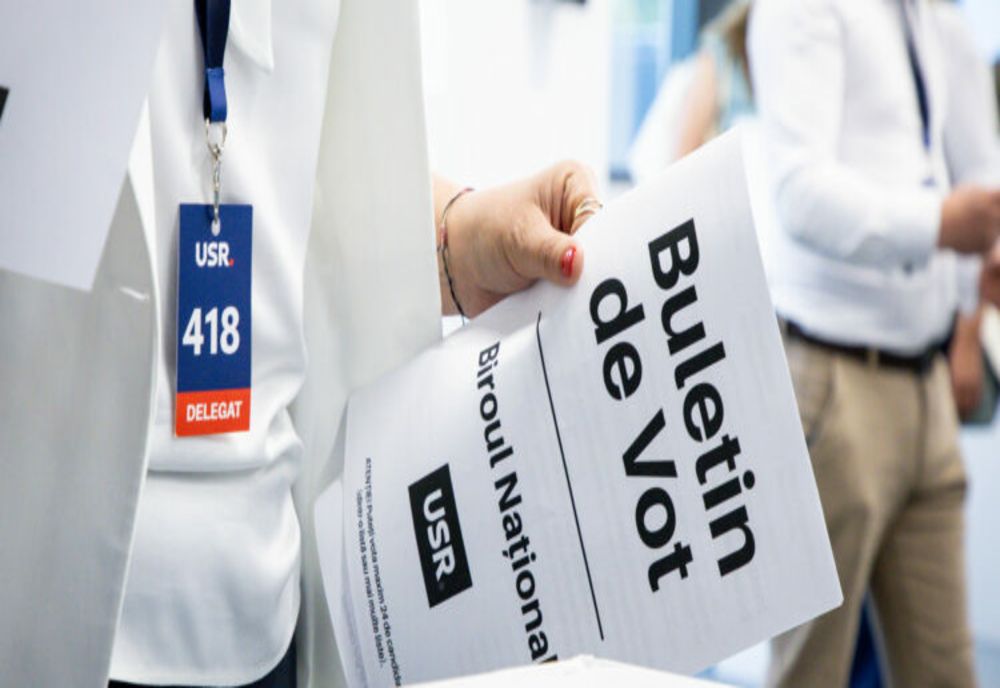 Componenţa noului Birou Naţional al USR votată de cei 600 de delegaţi care au participat la Congresul extraordinar al partidului