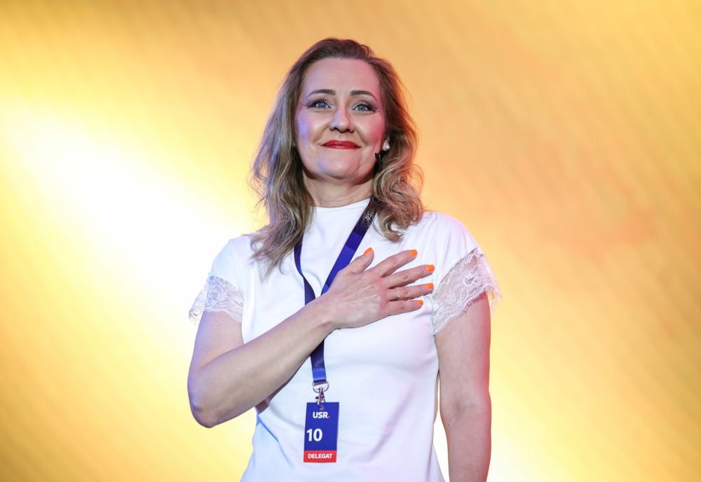 ELENA LASCONI, PREȘEDINTA USR: CANDIDĂM PRIN FORȚELE NOASTRE PROPRII, DETERMINAȚI ȘI CURAJOȘI
