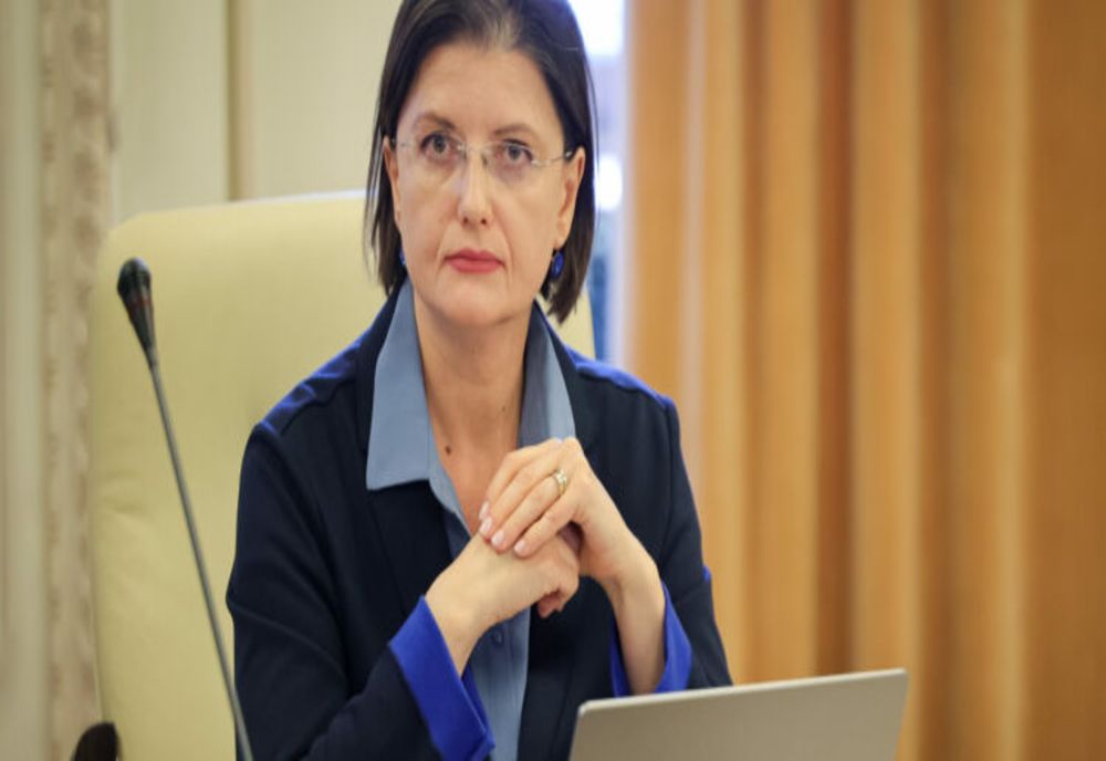 CORINA ATANASIU, DEPUTATĂ USR: GUVERNUL CIOLACU 2 ÎNGROAPĂ ȘI PROGRAMUL PENTRU REDUCEREA ABANDONULUI ȘCOLAR