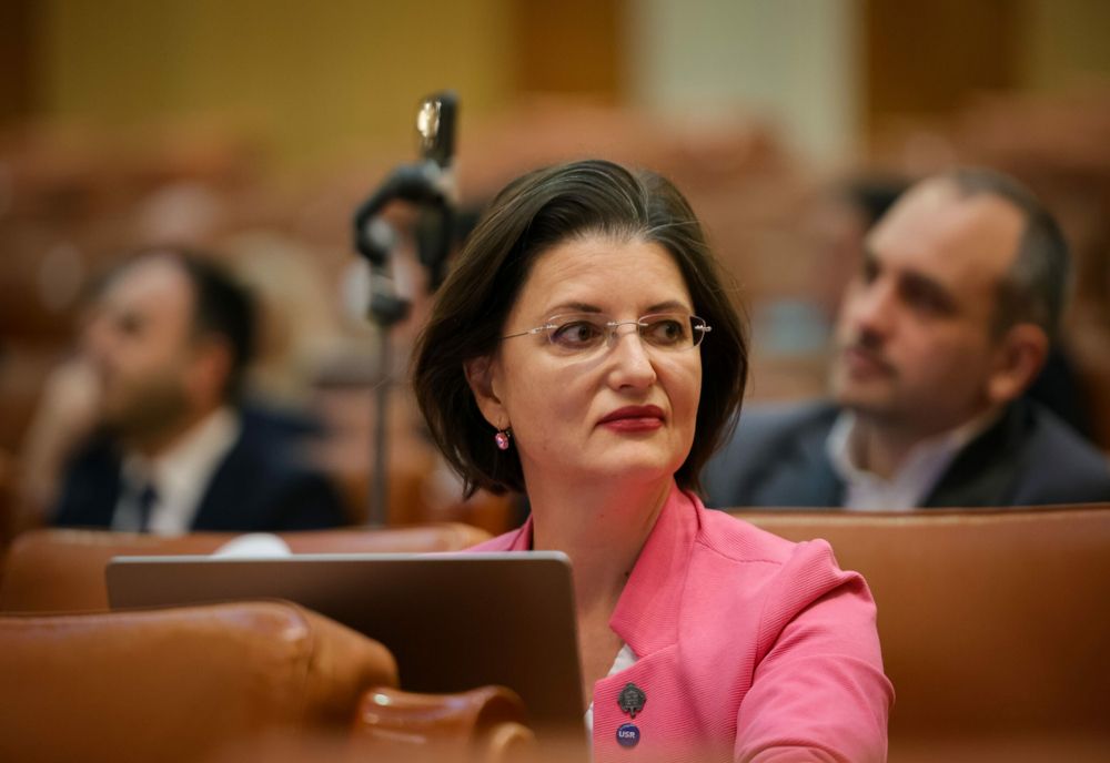 USR ADAPTEAZĂ LEGISLAȚIA LA REALITATEA SATULUI ROMÂNESC. PROIECT PENTRU CLASE SEPARATE, NU SIMULTANE, ÎN COMUNE