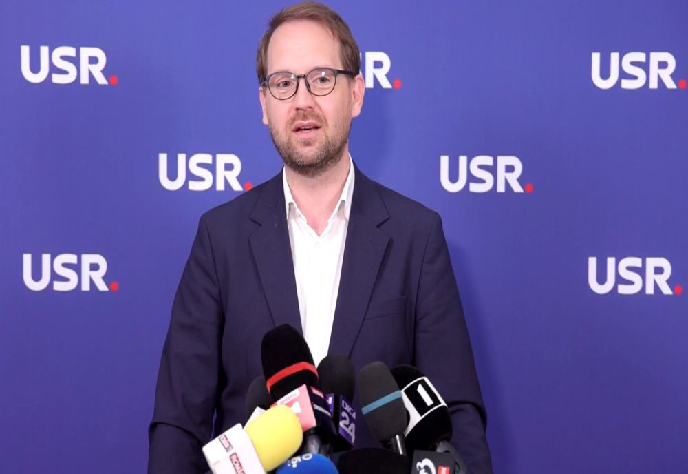 „A PATRONAT UN SISTEM POSTCOMUNIST ALE CĂRUI TENTACULE NE FRÂNEAZĂ ȘI AZI” – LIDERUL USR, DOMINIC FRITZ, DESPRE MOARTEA LUI ION ILIESCU