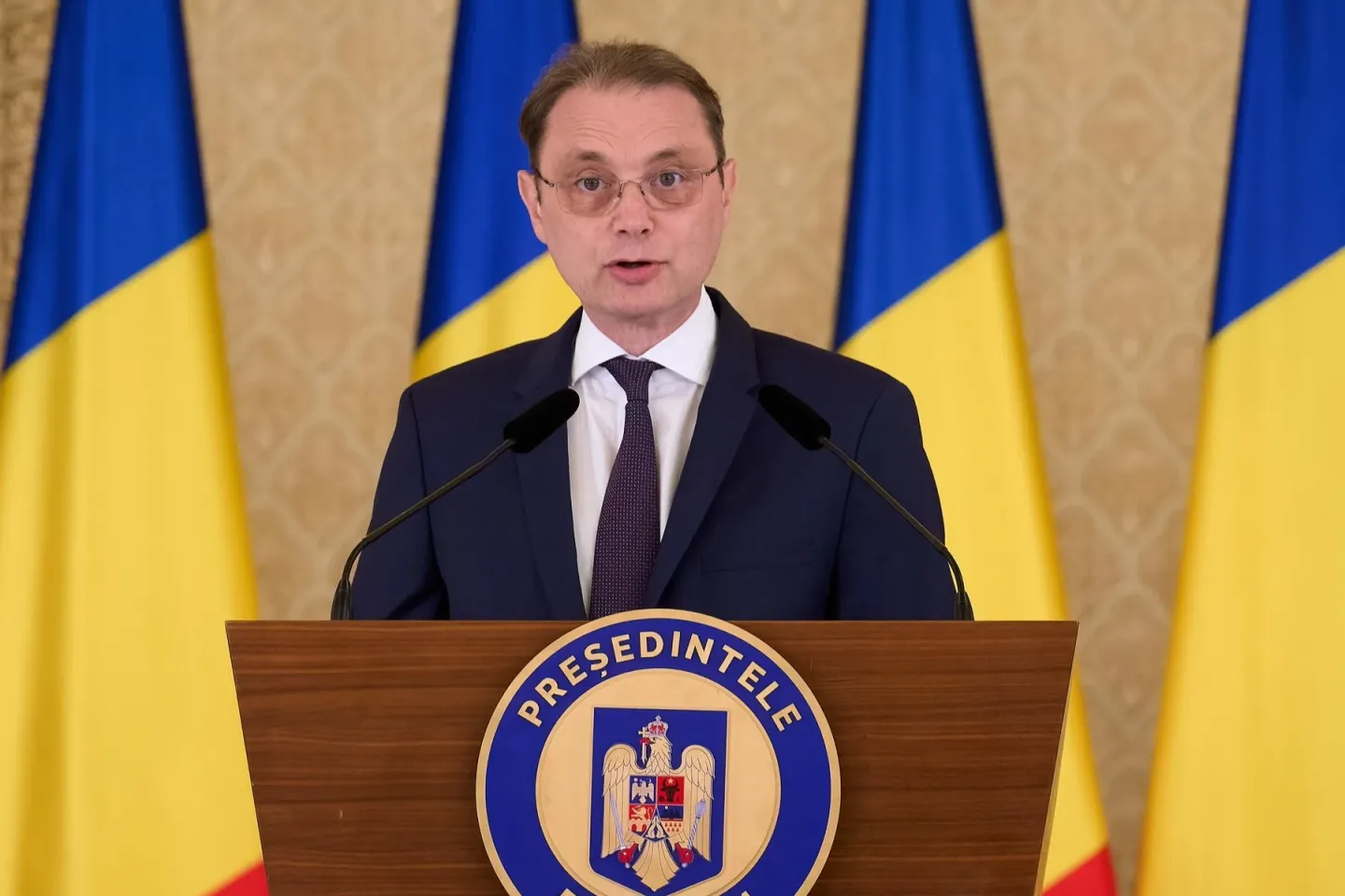 Luca Niculescu, continuă consultările pentru formarea Guvernului: PSD cere majoritate asumată, PNL și UDMR vor vota instalarea