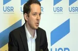 Conferință cu scandal: useriștii pun pumnul în gura presei. Jurnaliștii nu au fost lăsați să își termine întrebările
