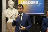 „O poveste cu incompatibilități în care vedem cum funcționează instituțiile statului român, la comanda PSD
