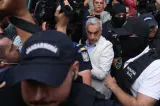 Călin Georgescu a ieșit de la Tribunal și s-a adresat susținătorilor: „Dumnezeu este mare”