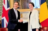 Oana Țoiu s-a întâlnit cu ministrul de Externe britanic. Pe agendă: comunitatea română din UK și apărarea