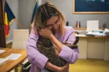 Diana Buzoianu a luat acasă pisica Leia, adoptată de Ministerul Mediului