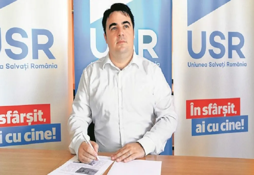 Europarlamentarul Vlad Botoş renunță la preşedintia USR Arad