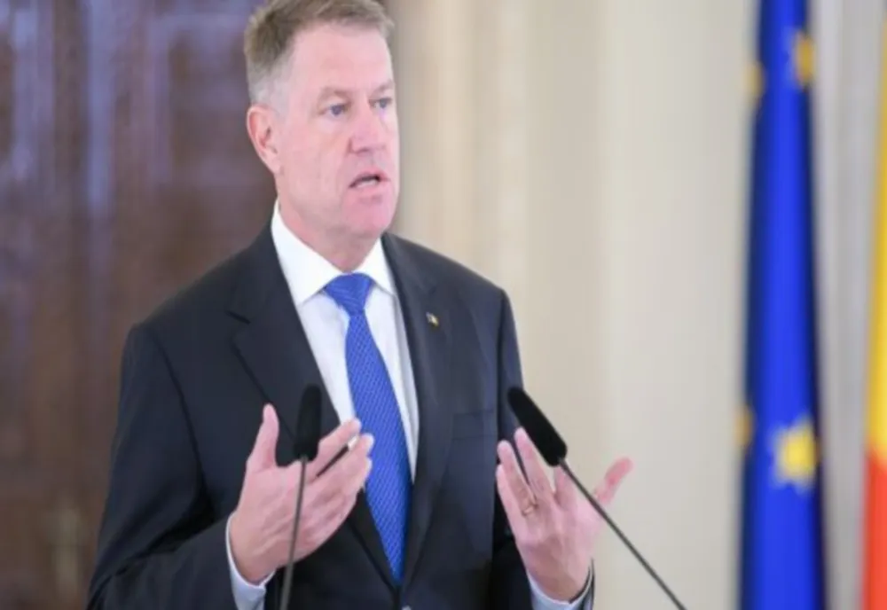 Sondaj de ultimă oră: Președintele Klaus Iohannis este cel mai popular politician din România, urmat de Nicușor Dan