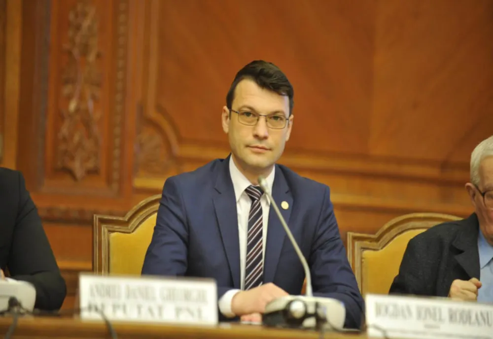 Deputatul USR Bogdan Rodeanu: „Ce motive are George Simion de este atât de mârșav cu Republica Moldova? Oare nu mai curg banii de la Moscova?” 