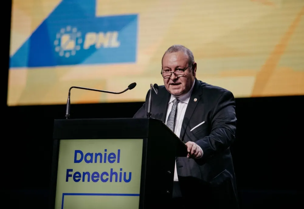 FENECHIU: CURTEA CONSTITUȚIONALĂ ESTE O INSTITUȚIE POLITICO-JURIDICĂ