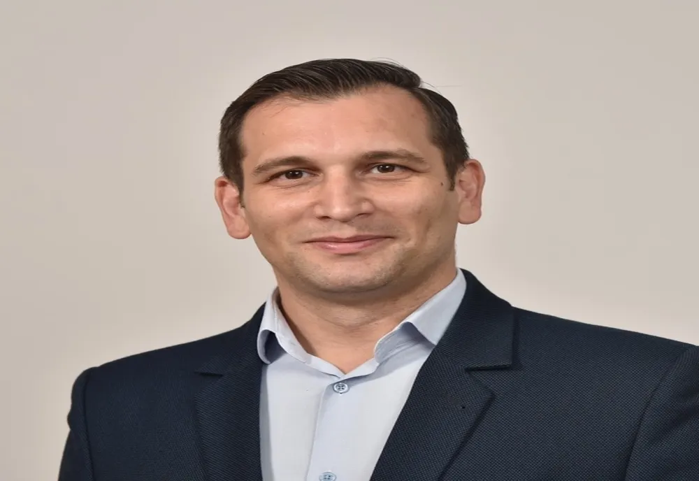 Senatorul USR Sebastian Cernic: „Guvernul vorbe-nu-fapte lovește din nou, PSD și PNL crescând direct prețul produselor tradiționale românești”