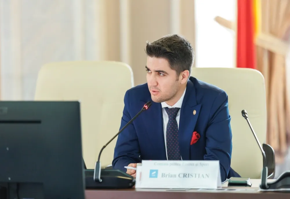DEPUTATUL USR MARAMUREŞ CRISTIAN BRIAN: AM VOTAT PENTRU NOI TOŢI, CARE MERITĂM SĂ TRĂIM ÎNTR-O ŢARĂ EUROPEANĂ, LIBERĂ, PROSPERĂ, CU OPORTUNITĂŢI!