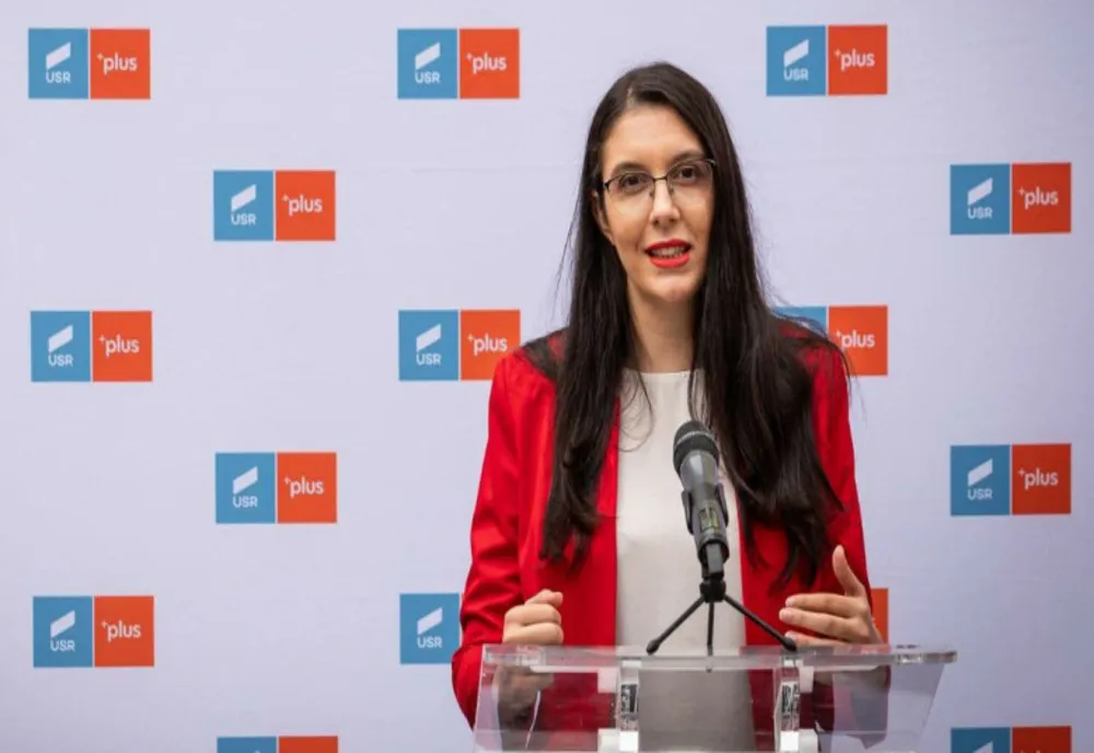 CIOLACU PLĂTEȘTE MII DE EURO PENTRU A SE LĂUDA CU LEGILE USR