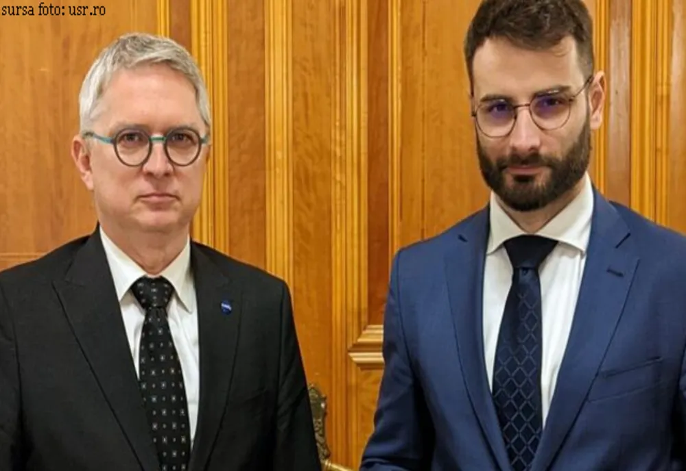 Inițiativa USR care introduce servicii consulare online a devenit lege