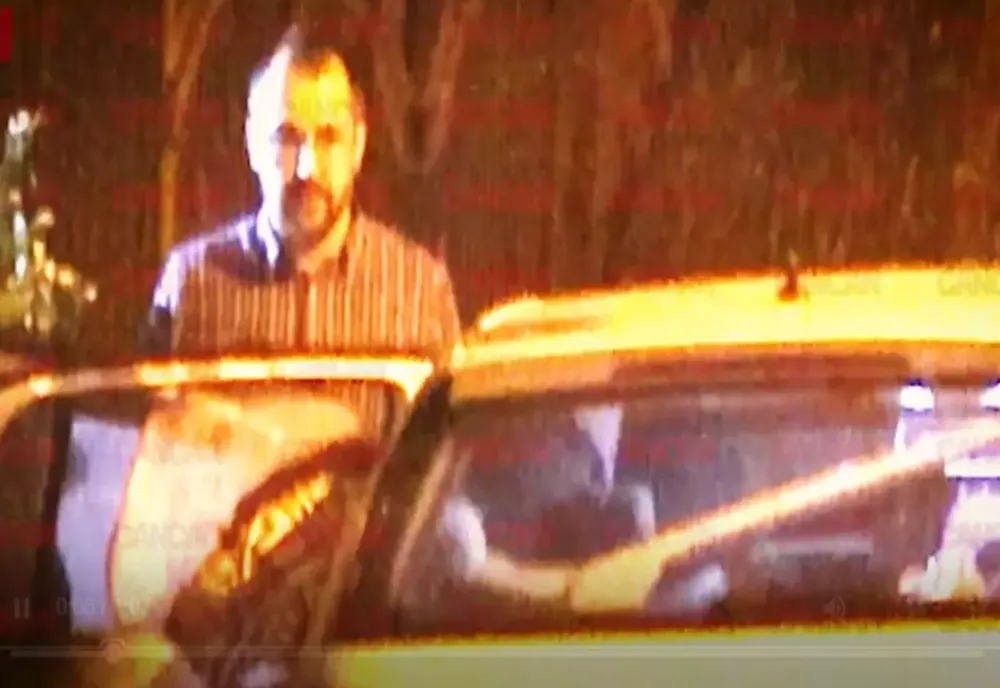 VLAD VOICULESCU, REACȚIE HALUCINANTĂ DUPĂ SCANDALUL-MONSTRU CU FOSTA SOȚIE, ÎN PLINĂ STRADĂ. EUROPARLAMENTARUL O DĂ LA ÎNTORS: CUM SE APĂRĂ