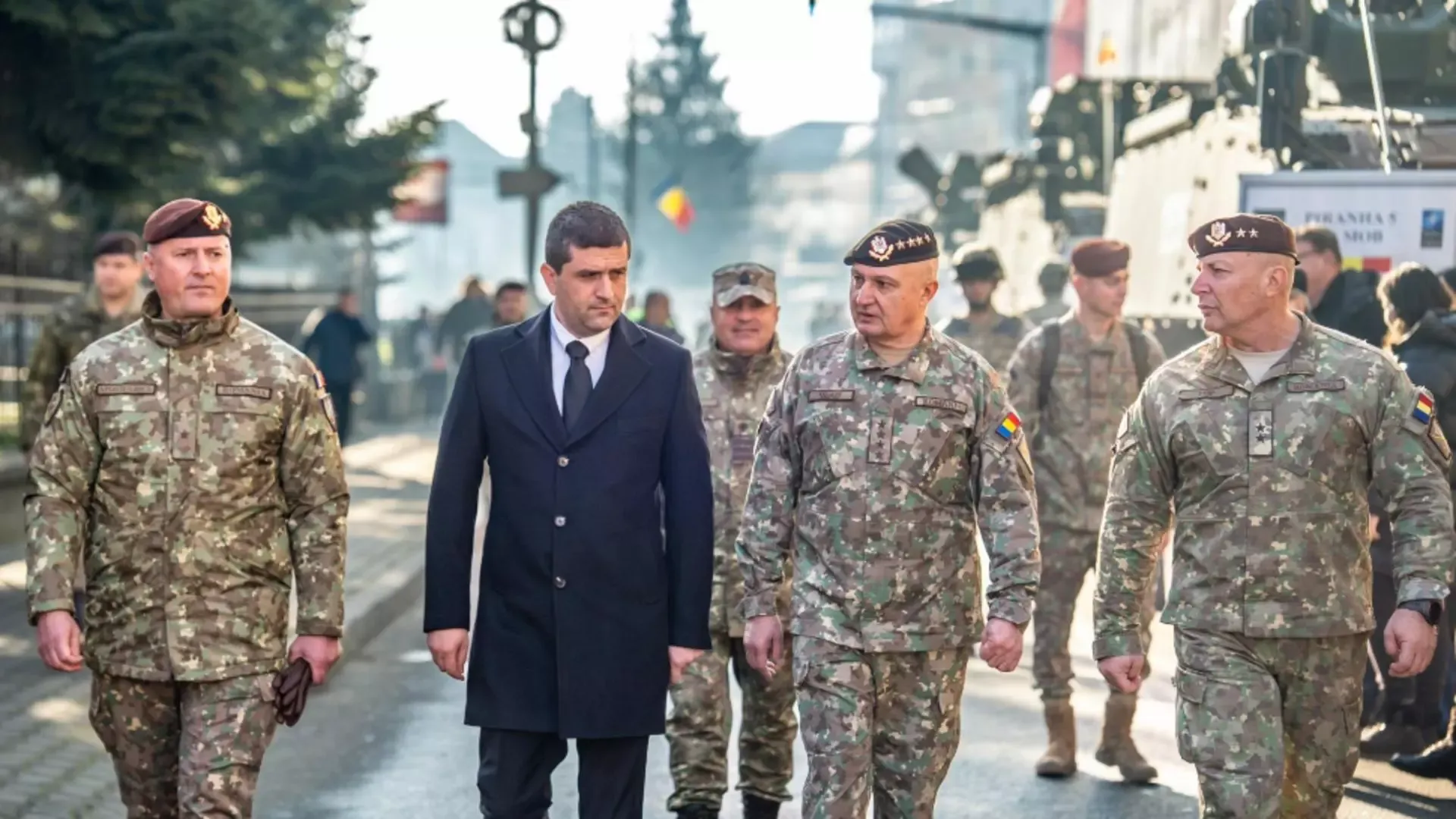 Au început înscrierile în învăţământul militar. Radu Miruţă: ”Nu toate profesiile schimbă destine. Unele însă pot apăra o ţară”