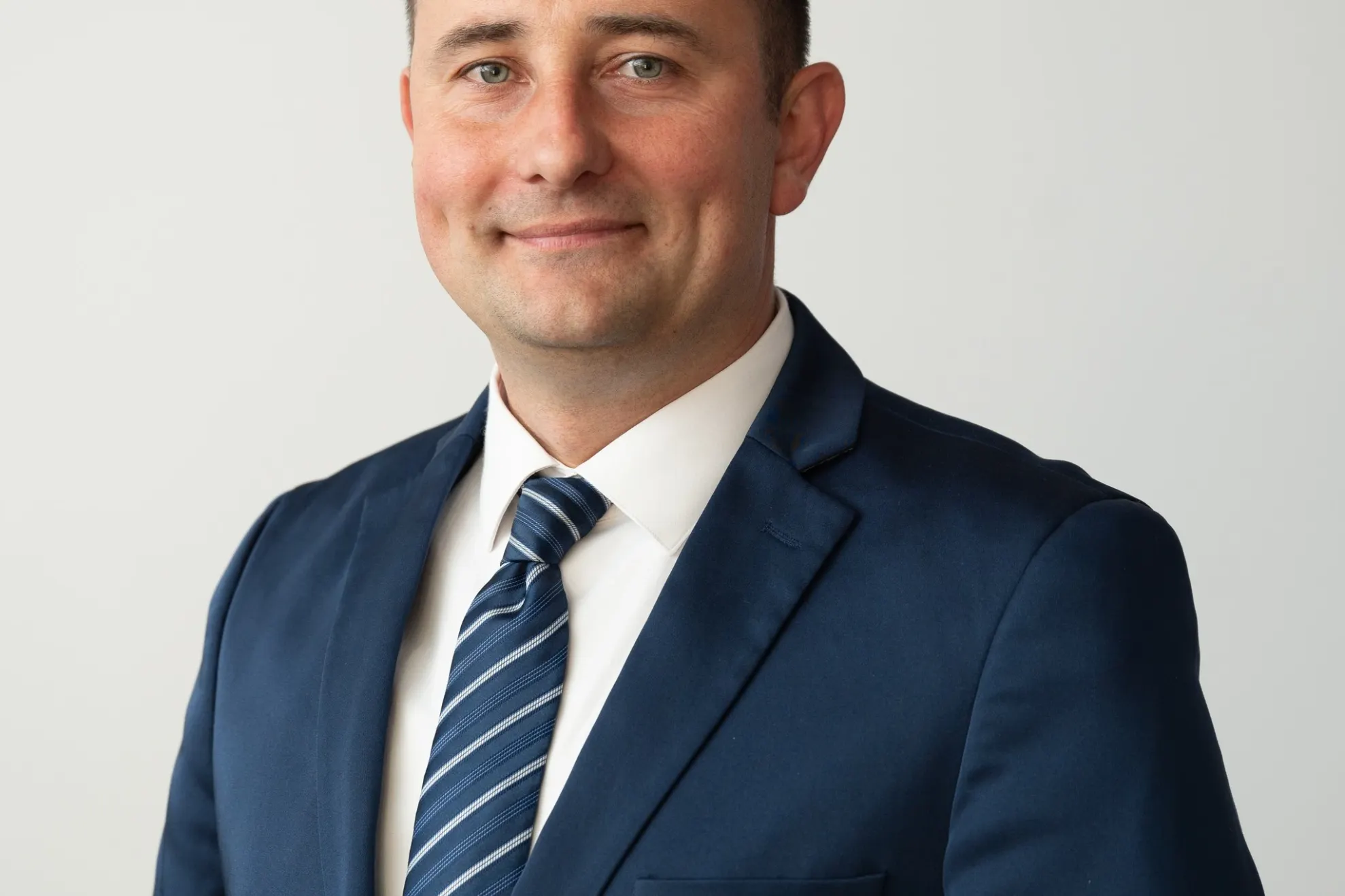 Deputatul Cristian-Emanuel Cîmpan trece de la POT la PSD