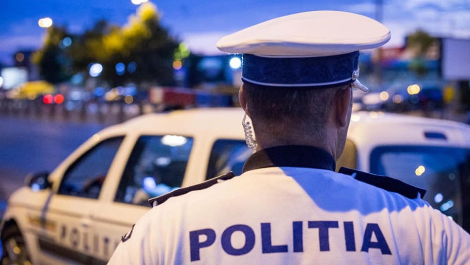 Proiect USR: Șoferii să nu mai fie amendați dacă nu prezintă Poliției Rutiere permisul sau talonul mașinii