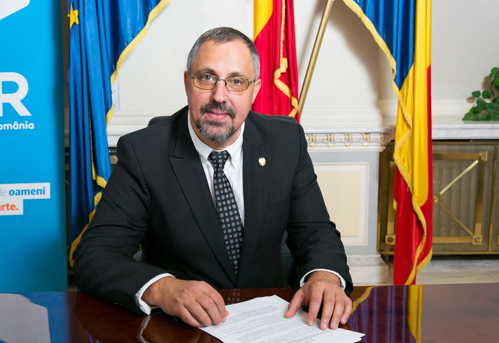 Dan Lungu: Am luat decizia de a-mi retrage candidatura pentru mandatul de senator