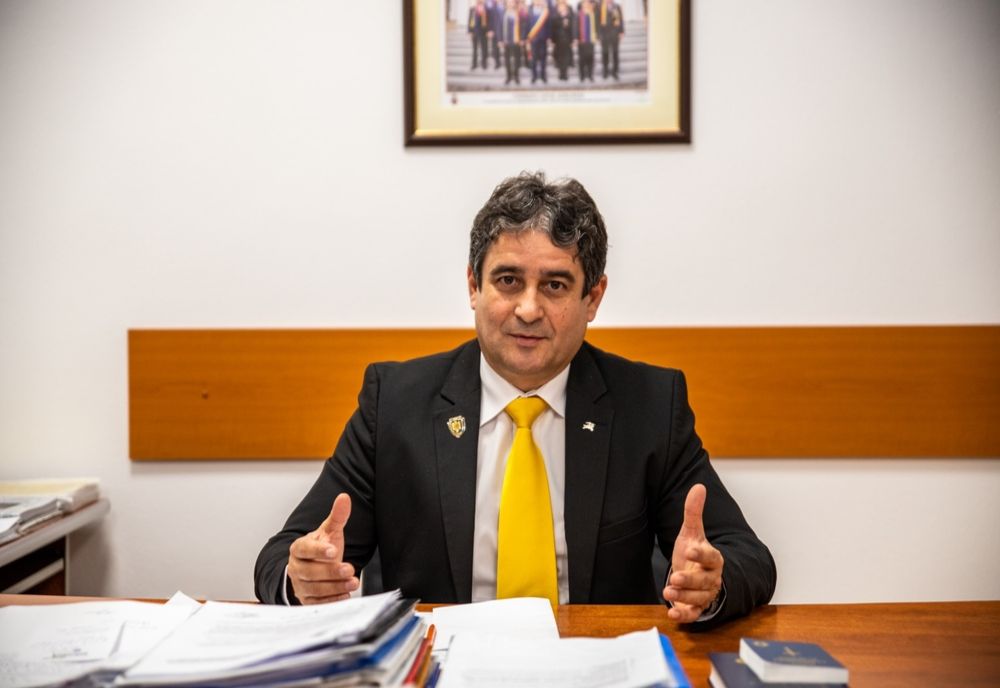 Primarul Municipiului Alba Iulia cere autorităţilor reanalizarea modului în care se impun restricţiile pentru limitarea răspândirii virusului SARS-COV-2