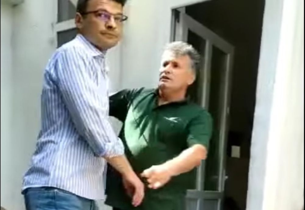 Video: Deputatul USR Bogdan Rodeanu agresat de un fost membru în fața sediului