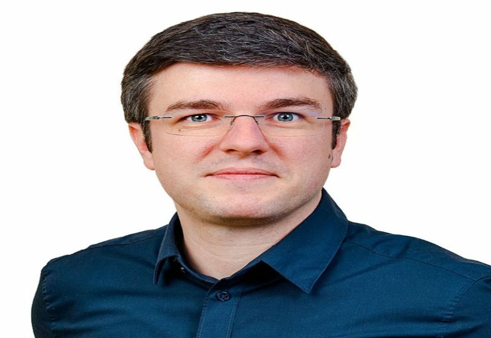 Senatorul USR Irineu Darău: „Operație reușită, pacientul mort este strigătul de luptă dat de Iohannis și Cîmpeanu”