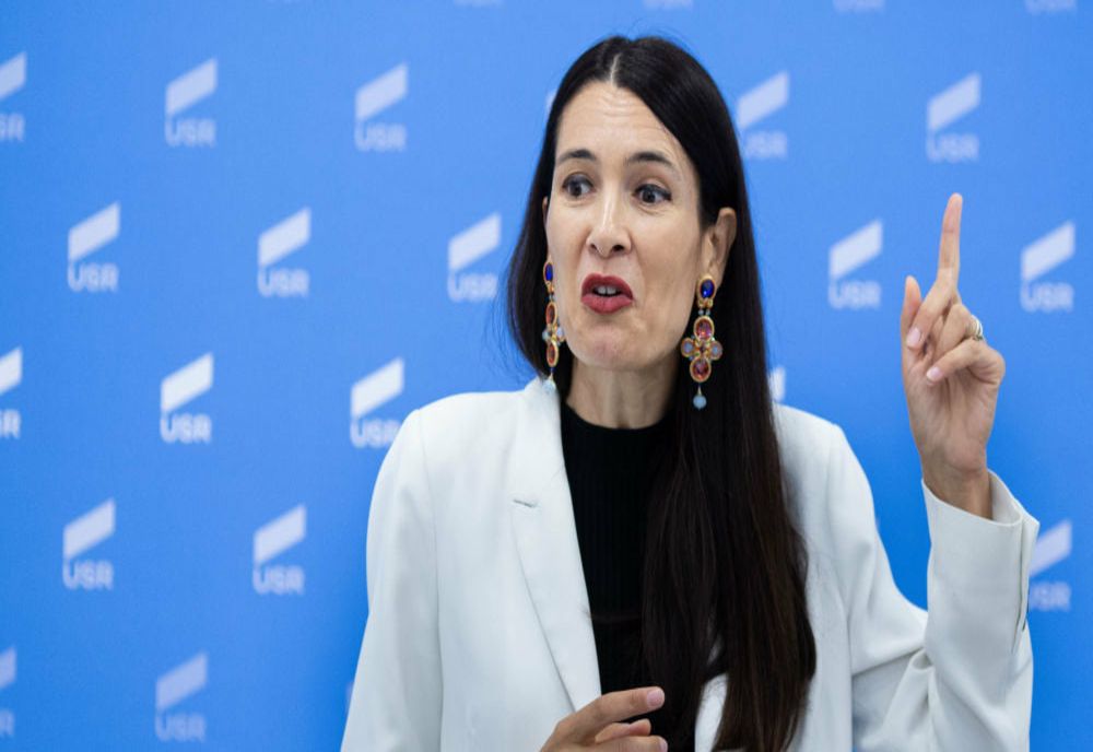 Clotilde Armand: "Ceea ce văd în faţa mea: Un Guvern PSD PNL împotriva unui primar”