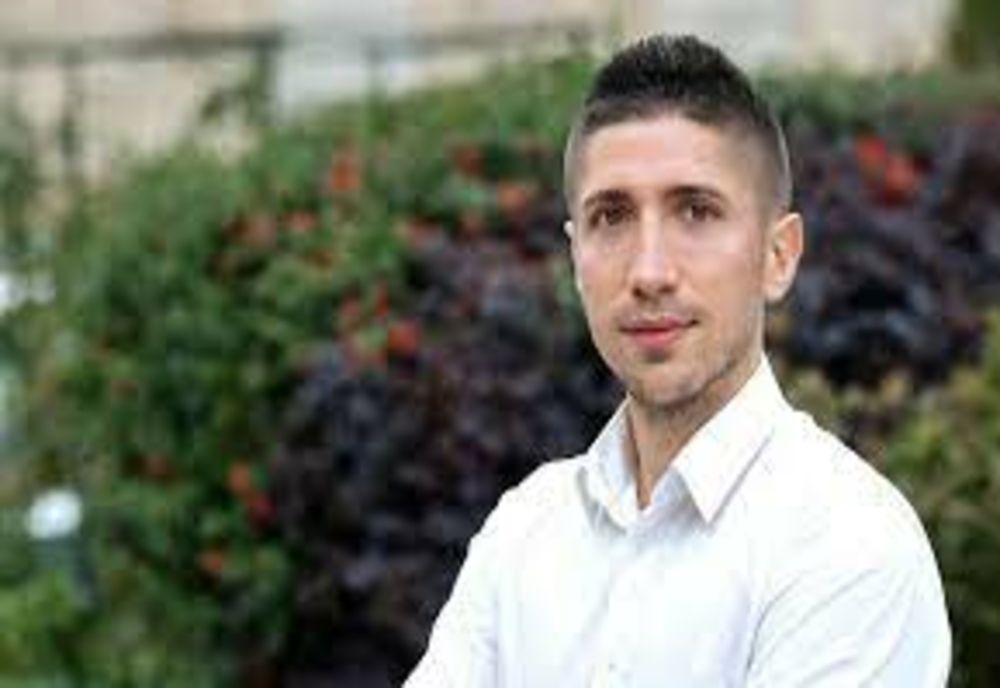 Flutur își face centură „de aur” la Gura Humorului pe banii tuturor românilor