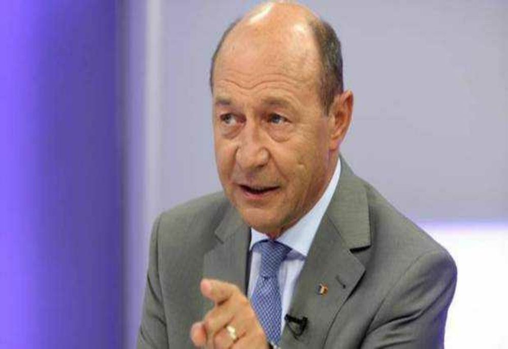 TRAIAN BĂSESCU: CĂLIN GEORGESCU TREBUIE LĂSAT SĂ CANDIDEZE